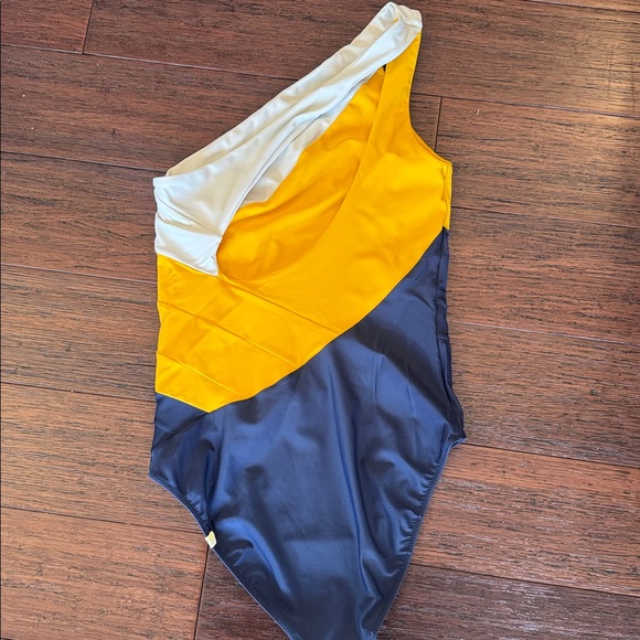 Summersalt Side Stroke One Shoulder Swimsuit - Picture 2 of 9